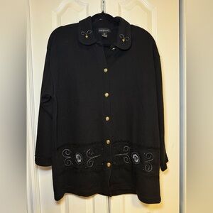 Women’s Chic Blazer Jacket Gold-Tone Buttons and Detailed Floral Embroidery